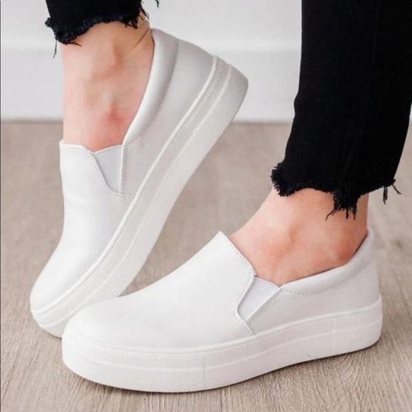 White slip on sneakers - Picture 6 of 8